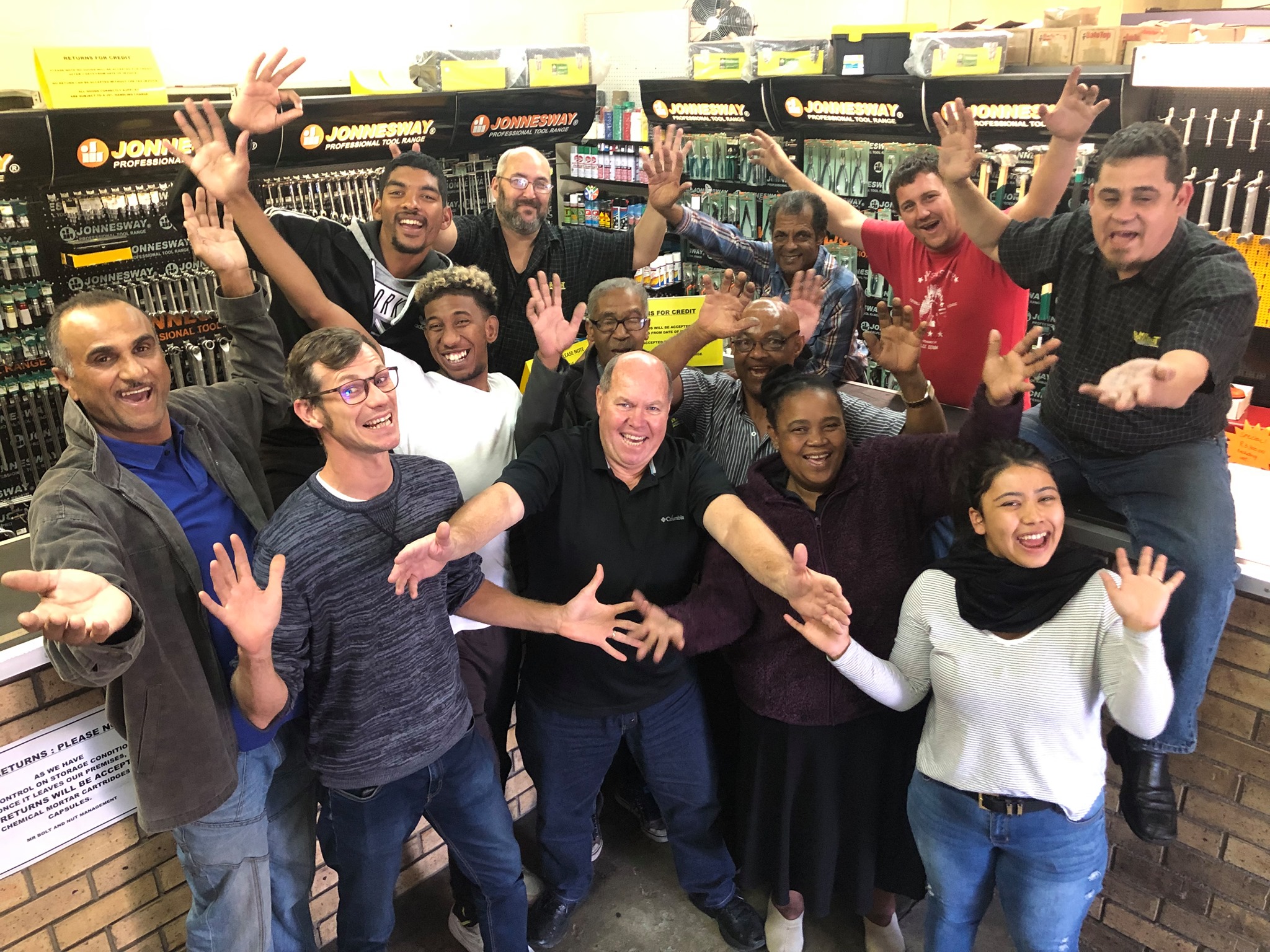 Providing fasteners with "excellent service"! Mr Bolt & Nut